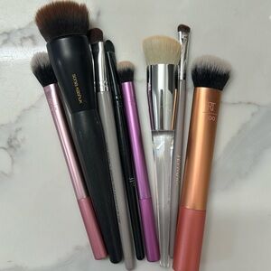 Assorted makeup brushes